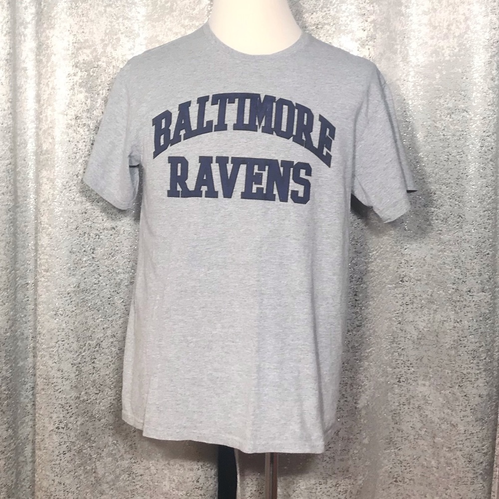 🌟. Men’s Baltimore Ravens T-Shirt